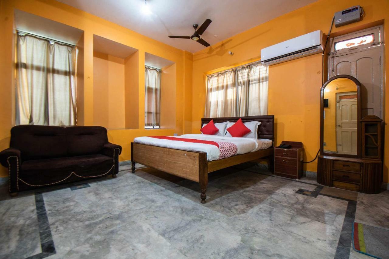 Oyo 29792 Piyush Hajipur Exterior photo