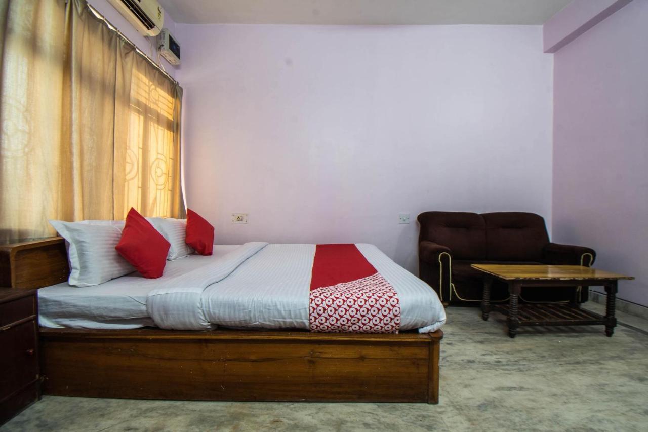 Oyo 29792 Piyush Hajipur Exterior photo